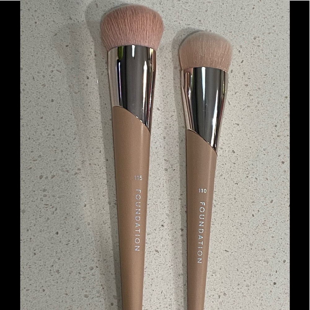 Gently Used Fenty Foundation Brushes